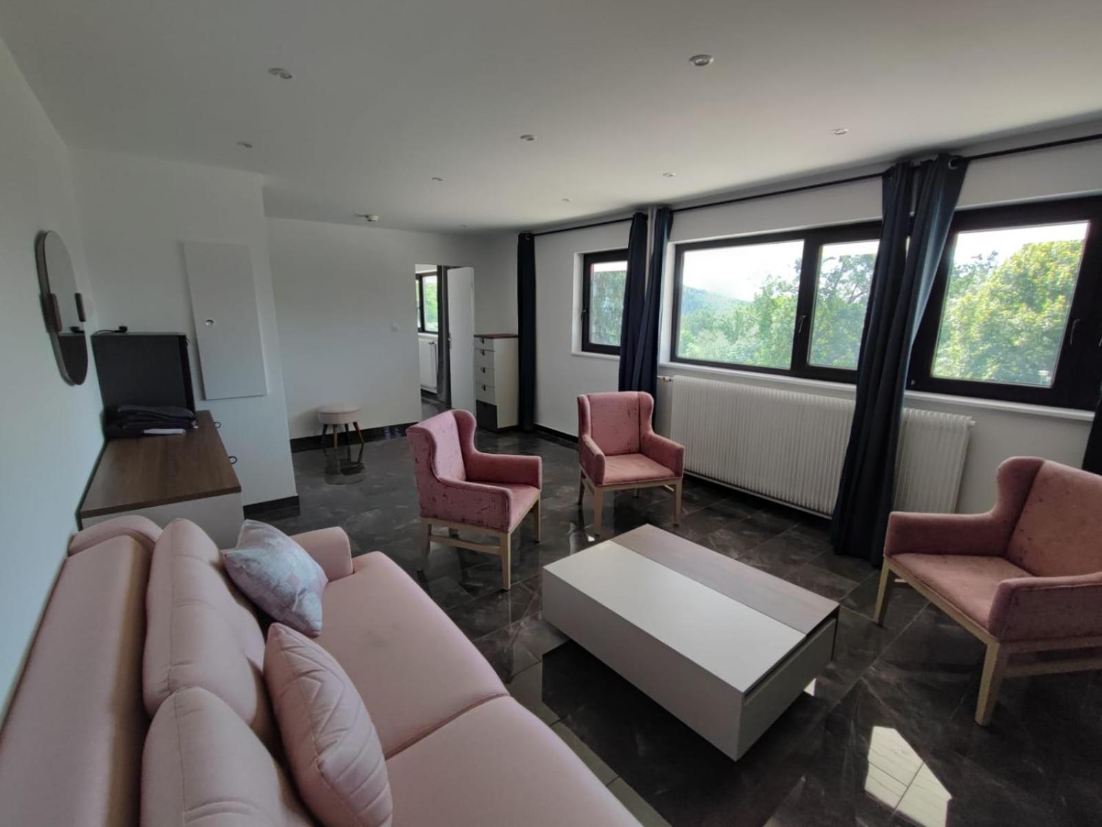 Hotel Parc Les Cigognes Albé Εξωτερικό φωτογραφία